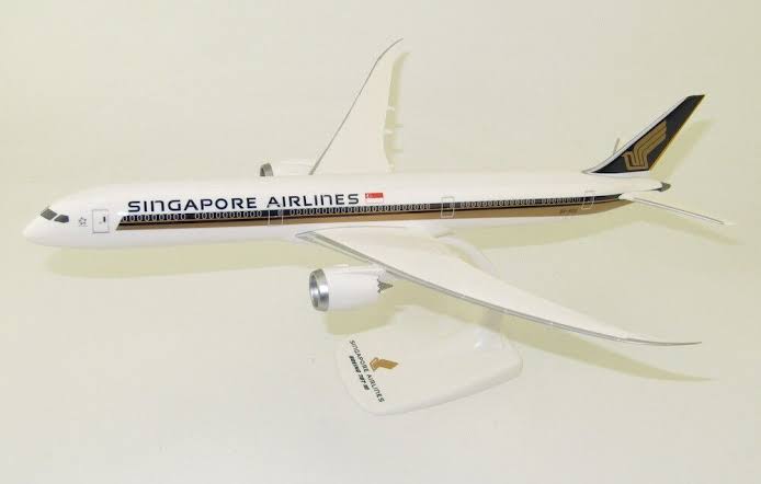 PP-222178 | PPC Models 1:200 | Boeing 787-10 Singapore Airlines 9V-SCB (Plastic snap-fit)