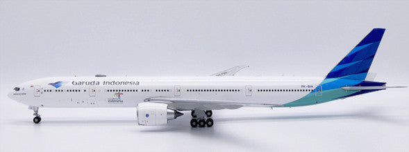 LH2286A | JC Wings 1:200 | Boeing 777-300ER Garuda Indonesia Wonderful Indonesia Reg: PK-GIA Flaps Down