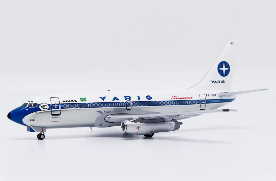 XX20509 | JC Wings 1:200 | Varig Boeing 737-200 Polished Reg: PP-VMK With Stand | is due May 2025