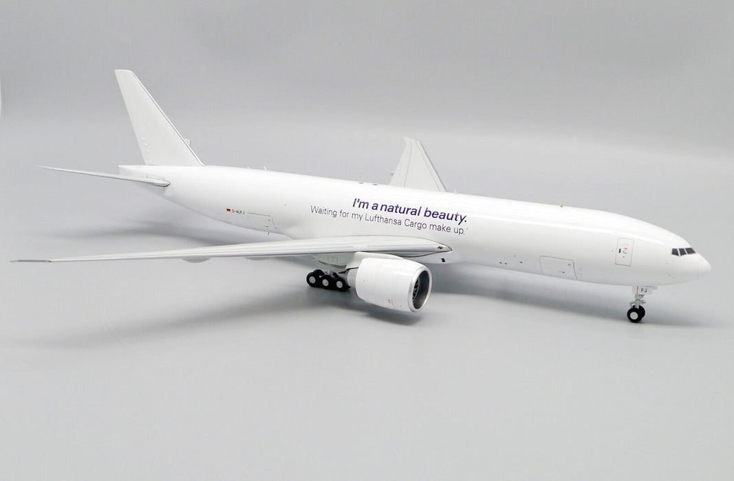 XX20193C | JC Wings 1:200 | Boeing 777-200LRF Lufthansa Cargo Natural Beauty Reg: D-ALFJ Interactive Series