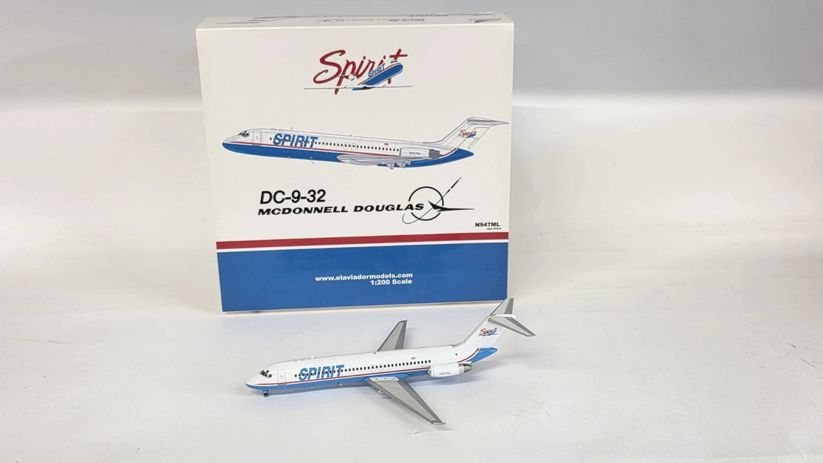 IF932NK0519 | InFlight200 1:200 | DC-9-32 Spirit N947ML (with stand)