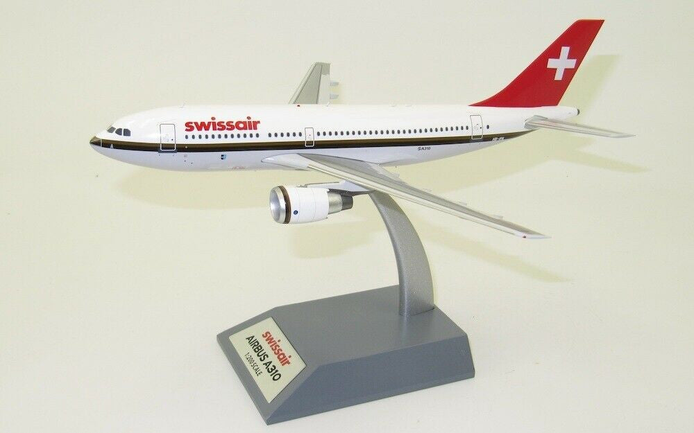 B-310-HB-0119 | Blue Box 1:200 | Airbus A310-221 Swissair HBIPA (with stand)