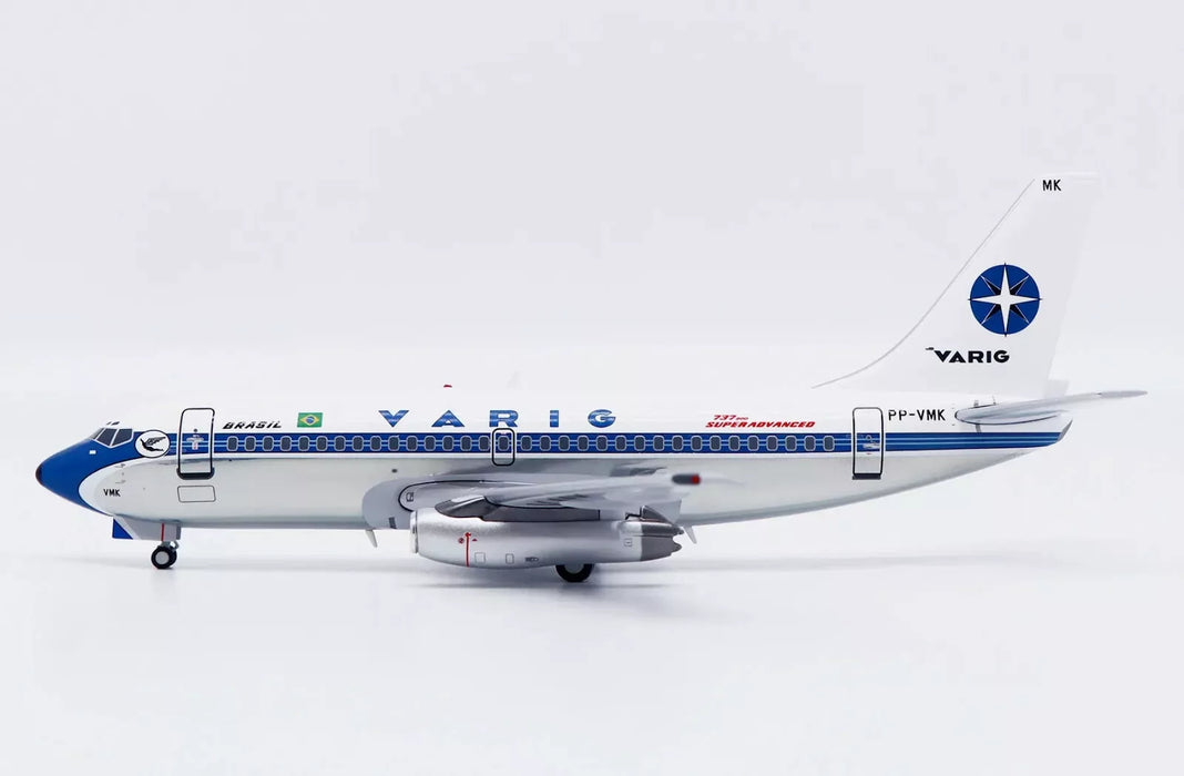 XX20509 | JC Wings 1:200 | Varig Boeing 737-200 Polished Reg: PP-VMK With Stand | is due May 2025
