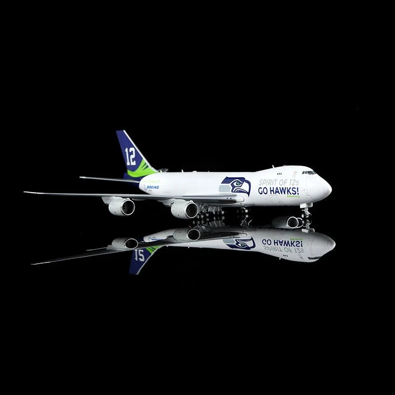 B631007C | HX Models 1:400 | Boeing 747-8F Boeing Company N841BA 'Seattle Sehawks' Interactive