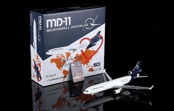 L2104FD | SQ Wings 1:200 | MD-11 Lufthansa Cargo D-ALCC Flaps Down