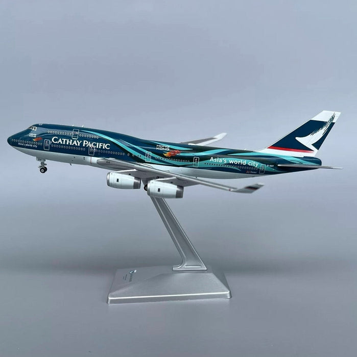 YY74404 | YY Wings 1:400 | Boeing 747-400 Cathay Pacific Asia's World City B-HOY | is due October 2025