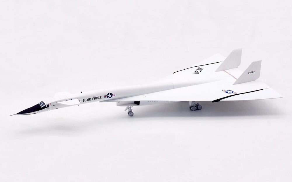 L2139 | SQ Wings | North American XB-70 Valkyrie U.S. Air Force 20207 |