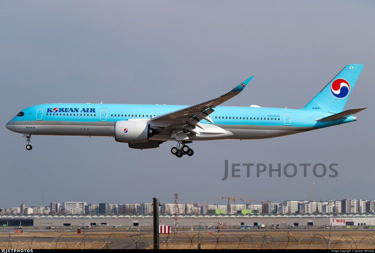 PH04634 | Phoenix 1:400 | Airbus A350-900 Korean Air HL8597 | is due March 2025