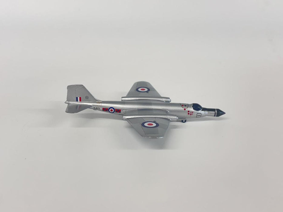 SFWJ975 | SkyFame Models 1:200 | Canberra T.11 WJ975 :D 85 Sqn RAF