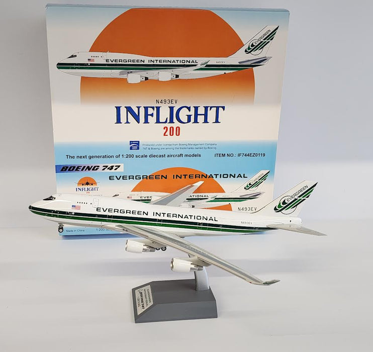 IF744EZ0119 | InFlight200 1:200 | Boeing 747-400 Evergreen International N493EV (with stand)**PRE OWNED**