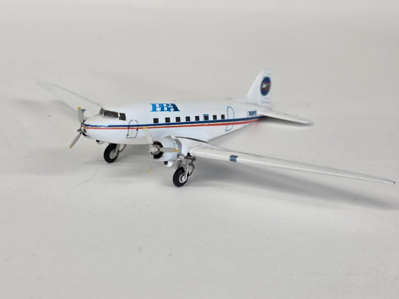 SWPBADC3 | Small World 1:200 | Douglas DC-3 PBA N136PB