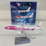 738-06RK | Blue Box 1:200 | Boeing 737-800 JAL Japan Transocean Air JA06RK, 'Sakura Jinbei Livery' (with stand)