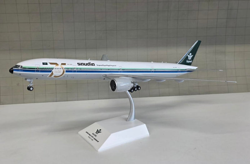 LH2336 | JC Wings 1:200 | Saudi Arabian Airlines Boeing 777-300(ER) Retro Livery Reg: HZ-AK28