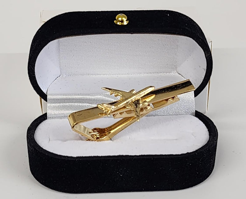 CL787TBG | Clivedon Collection Tie Bar | Boeing 787 22ct Gold plated tie bar
