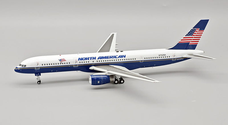 EAV-757-752 | El Aviador 1:200 | Boeing 757-28A North American Airlines N752NA with stand
