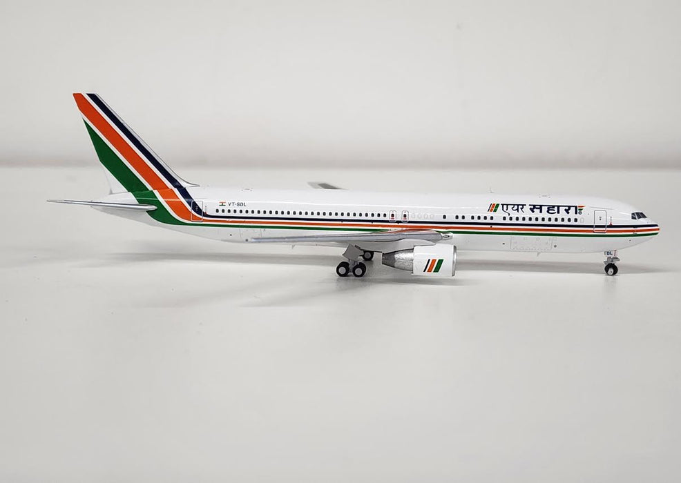 PMVTSDL | Panda Models 1:400 | Boeing 767-322ER, Air Sahara VT-SDL