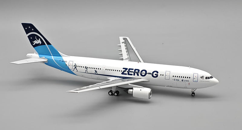 B-300-ZEROG | Blue Box 1:200 | Airbus A300B2 NoveSpace (CNES)-103 F-BUAD With Stand