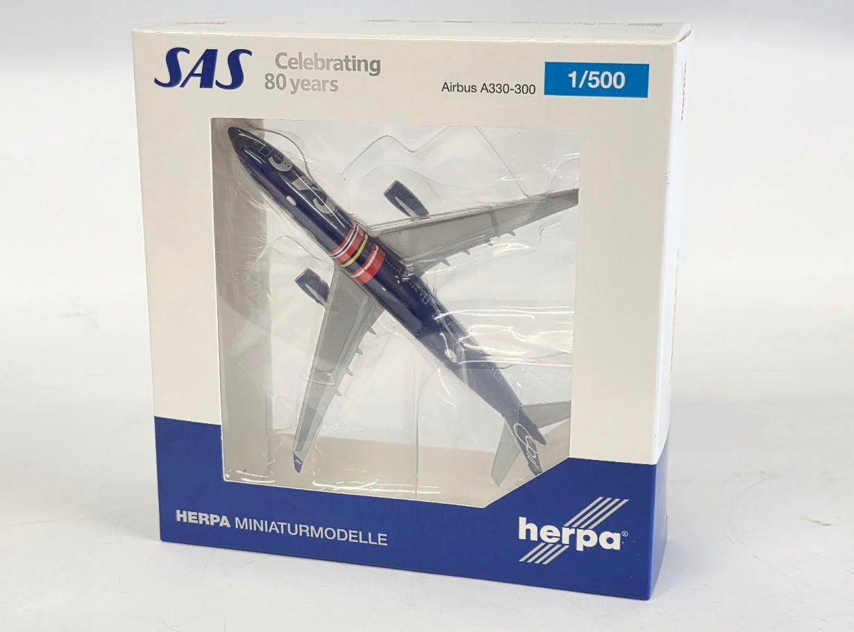 Die-cast metal Herpa Wings 1:500 scale Airbus A330-300 model aircraft.