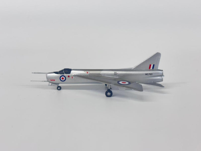 SF010 | SkyFame Models 1:200 | English Electric P 1A Lightning RAF Royal Air Force WG760