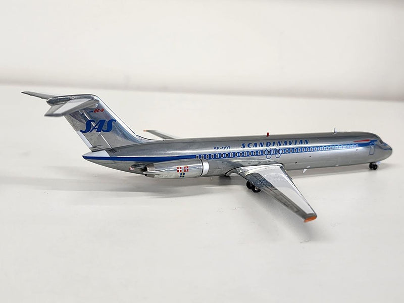 IF941003 | InFlight200 1:200 | McDonnell Douglas DC-9-40 SAS Scandinavian SE-DDT **PRE OWNED**