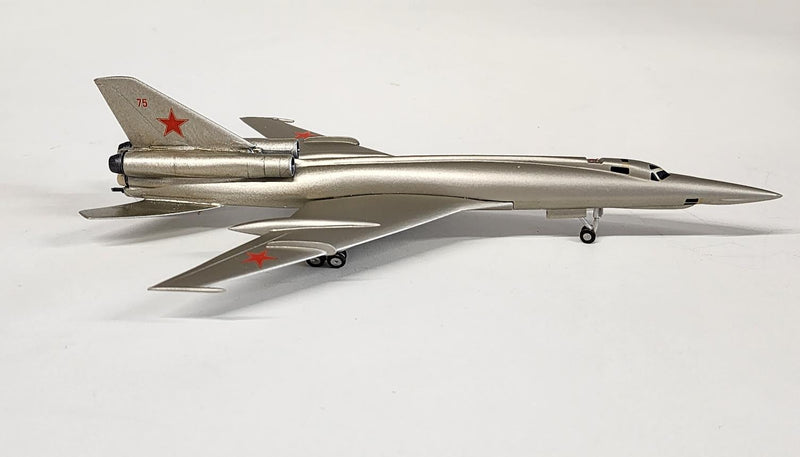 CBU17 | Western Models UK 1:200 | Tupolev Tu-22 Blinder Bomber Soviet Air Force '75'