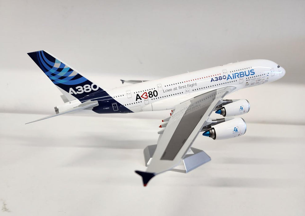 L2009 | SQ Wings 1:200 | Airbus A380 House Colours F-WWDD, 'Love at First Flight'