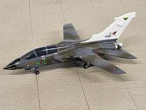 SF444 | SkyFame Models 1:200 | BAe Tornado GR.1 RAF 9 Squadron ZD996/AK Bruggen