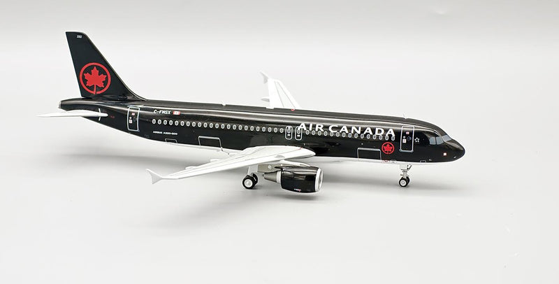 B-320-AC-MSX | Blue Box 1:200 | Airbus A320-211 Air Canada C-FMSX With Stand