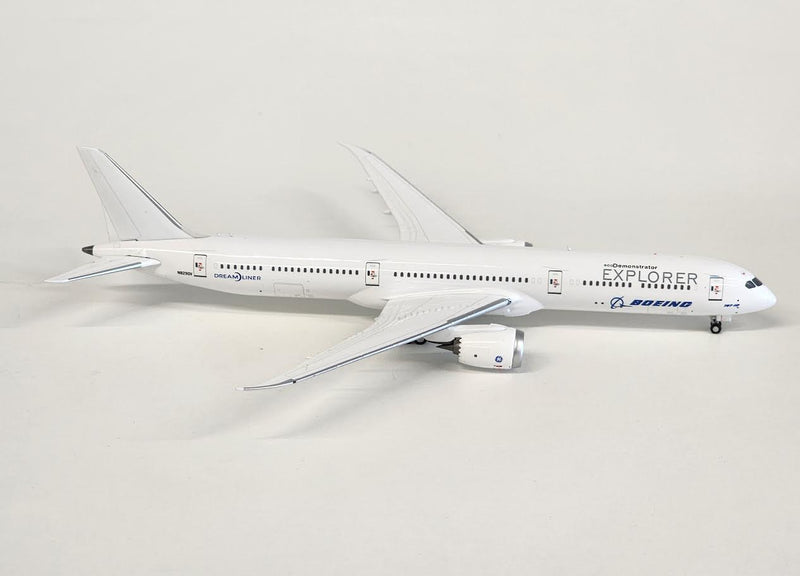NG56025 | NG Models 1:400 | Boeing 787-10 Explorer N8290V eco demonstrator