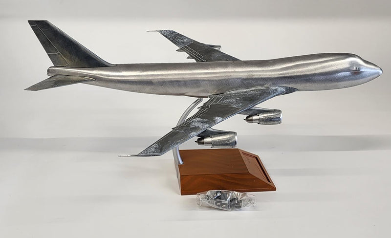 IFKIT747400 | InFlight200 1:200 | Boeing 747-200 metal kit