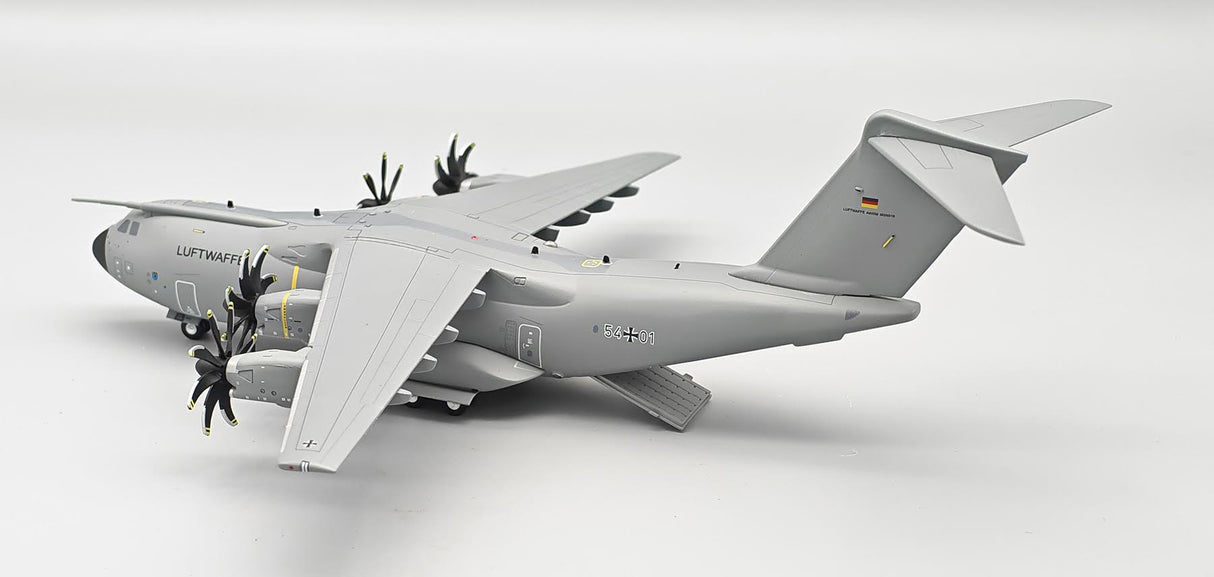 IF400GAF0426 | Inflight200 | Airbus A400M Atlas Germany - Air Force 5401 with stand