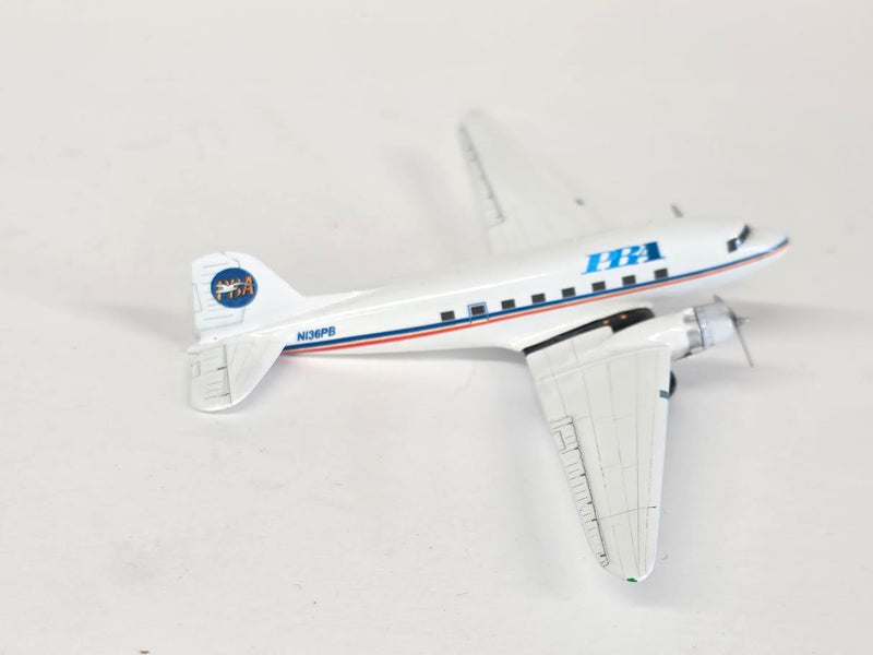 SWPBADC3 | Small World 1:200 | Douglas DC-3 PBA N136PB