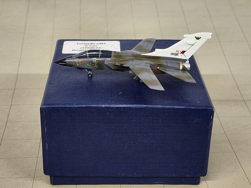 SF444 | SkyFame Models 1:200 | BAe Tornado GR.1 RAF 9 Squadron ZD996/AK Bruggen