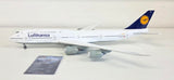 L2106 | SQ Wings 1:200 | Boeing 747-8 Lufthansa D-ABYP 'with stand'