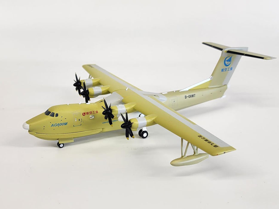 NG66005 | NG Models 1:200 | AG600M AVIC B-0AWT (roll out livery) (with stand)