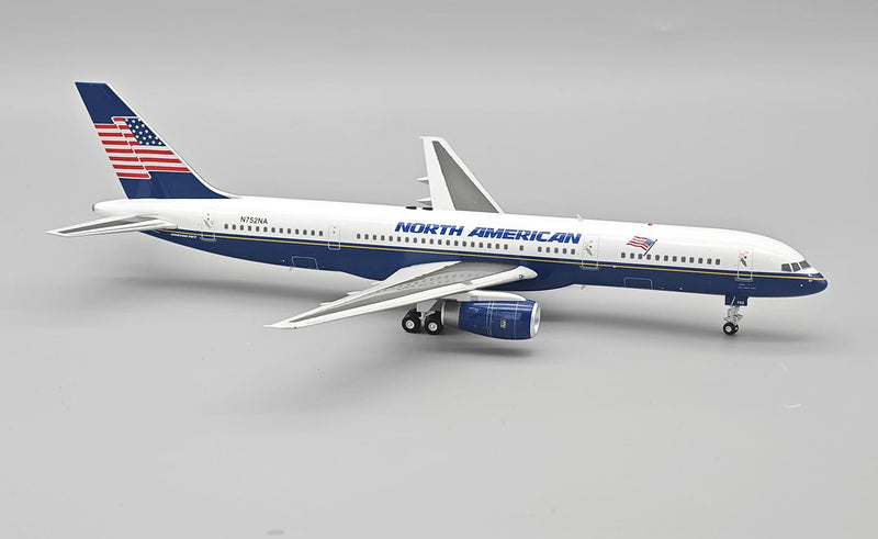 EAV-757-752 | El Aviador 1:200 | Boeing 757-28A North American Airlines N752NA with stand