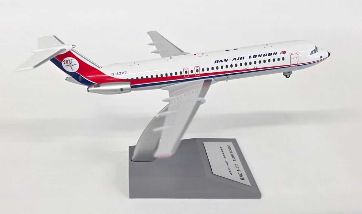 IF111DA0425 | InFlight200 1:200 | BAC 111-515FB Dan-Air London G-AZPZ with stand
