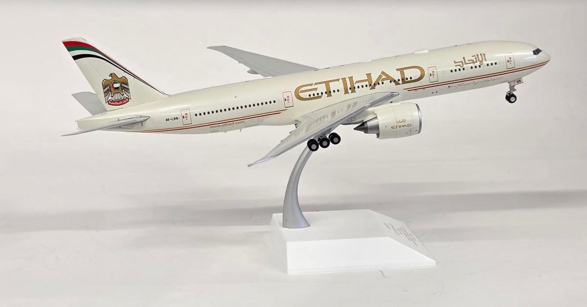 XX20317 | JC Wings 1:200 | Boeing 777-200LR Etihad A6-LRB (with stand)
