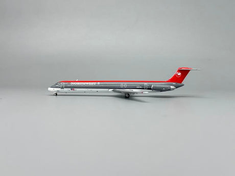 PH04662 | Phoenix 1:400 | McDonnell Douglas MD-82 Northwest N307RC