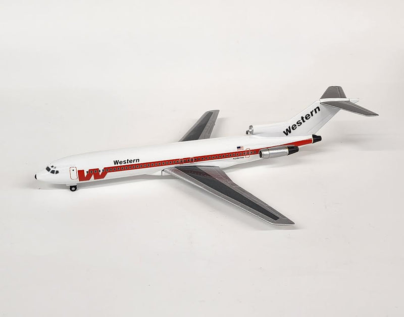 SL-N2807W | Skyline Classics 1:200 | Boeing 727-200 Western N2807W **PRE-OWNED**