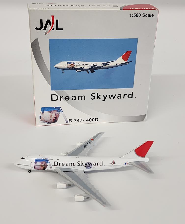 BB5-747JAL | Big Bird 1:500 | Boeing 747-446D JAL Japan Airlines JA8907 2003 - 'Hideki Matsui' colours **PRE OWNED**