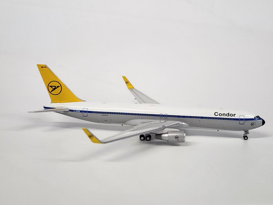 C0034 | C Models 1:400 | Boeing 767-300ER D-ABUM Condor 1980s retro special colours