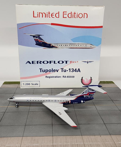 PH2AFL039 | Phoenix 1:200 | Tupolev TU-134A AeroFlot Plus RA-65559