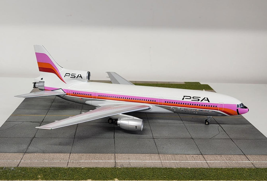 IF011004 | InFlight200 1:200 | Lockheed L-1011 TriStar PSA N10114 **PRE OWNED**