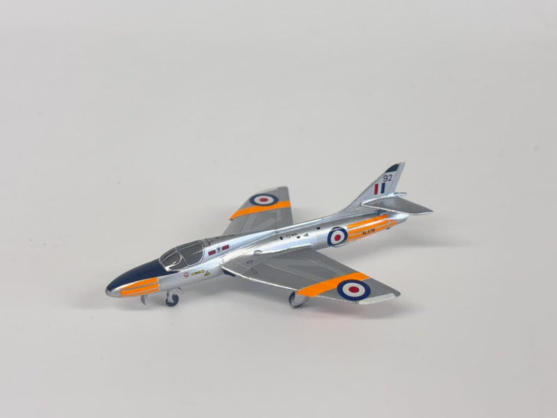 9SF1320 | SkyFame Models 1:200 | Hawker Hunter T.7 RAF XL579, 229OCU 'Day Glo'