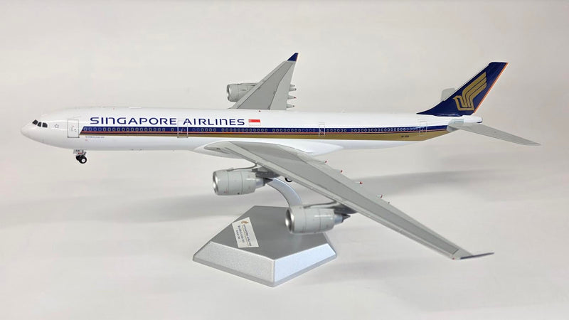 L2174 | SQ Wings 1:200 | Airbus 340-500 Singapore Airlines 9V-SGA (with stand)