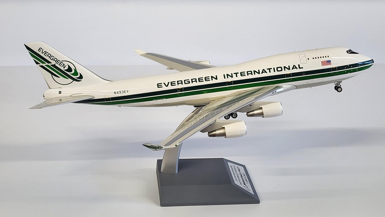 IF744EZ0119 | InFlight200 1:200 | Boeing 747-400 Evergreen International N493EV (with stand)**PRE OWNED**