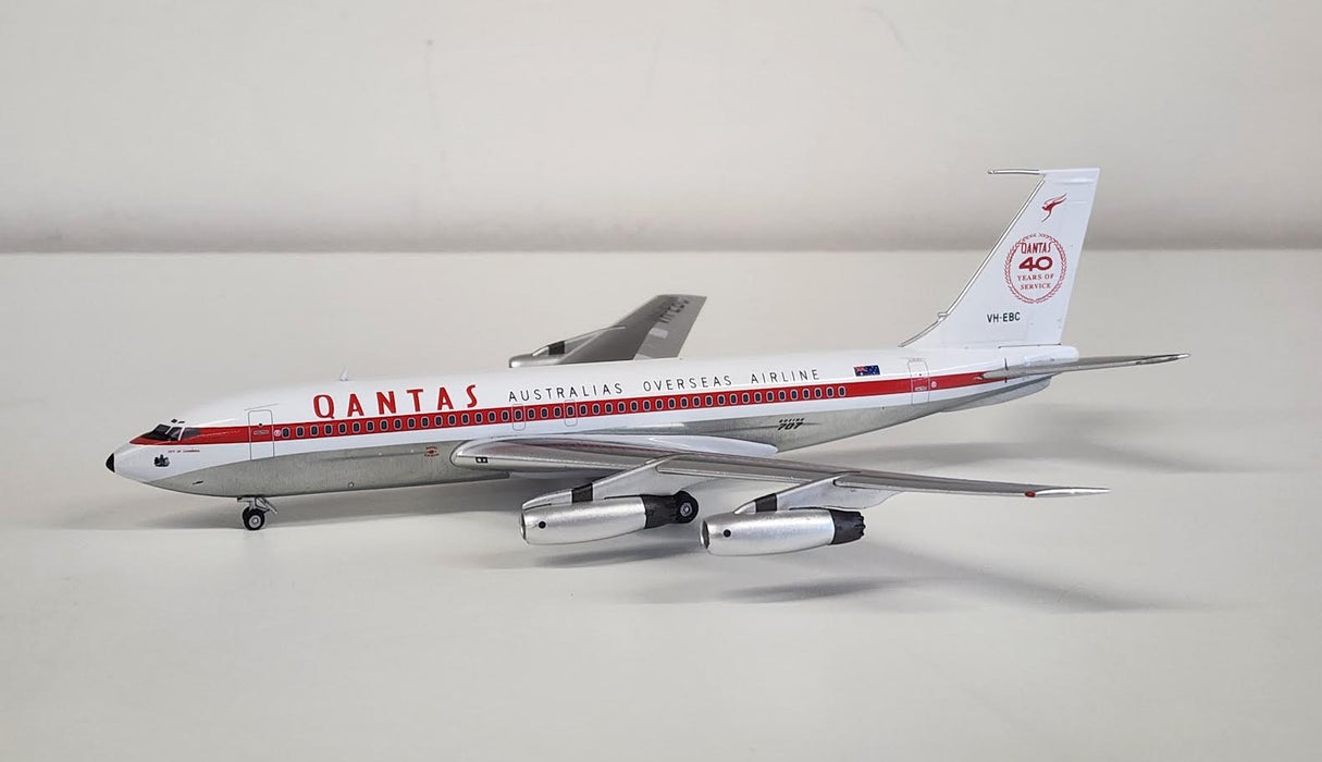 WM211242 | Aeroclassics 200 | Boeing 707-138, Qantas 'Australias Overseas Airline' VH-EBC