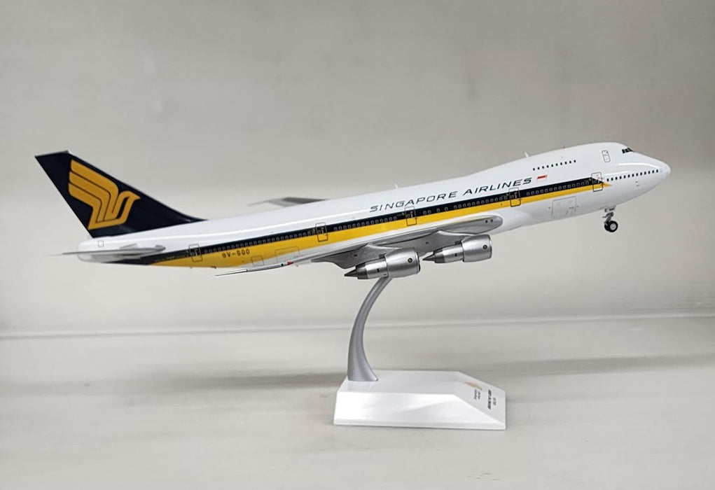 EW2742002 | JC Wings 1:200 | Boeing 747-200 Singapore Airlines 9V-SQO