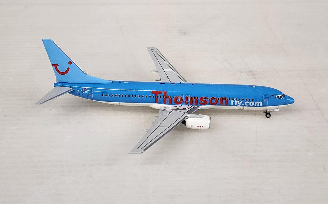 NG58007 | NG Models 1:400 | Boeing 737-800 Thomsonfly G-CDZI